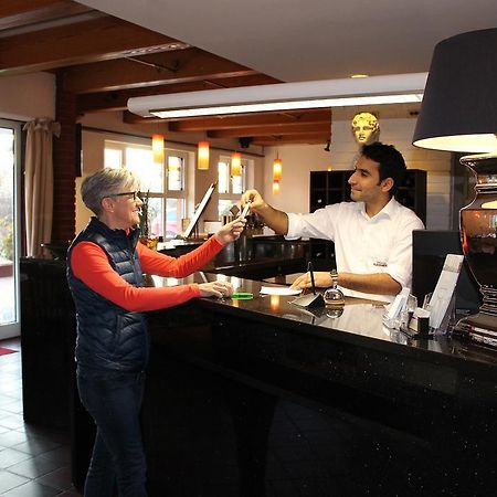 Hotel Alexander Koln เฟรเชน ภายนอก รูปภาพ